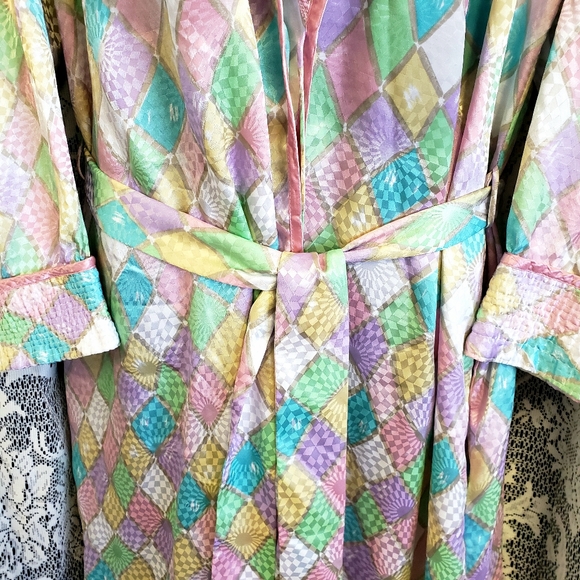 Vintage Mary Mcfadden Iridescent Pastel Robe - Picture 4 of 7